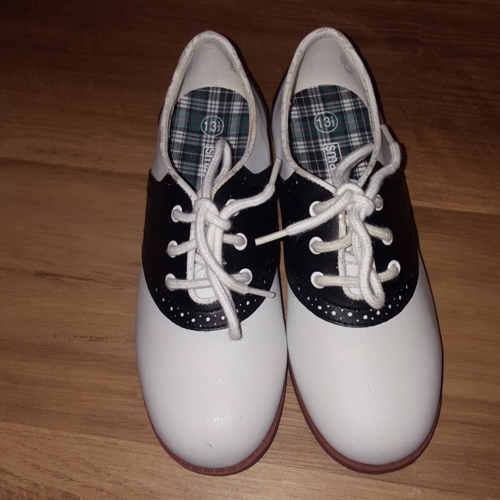 Black and white  saddle Oxford shoes